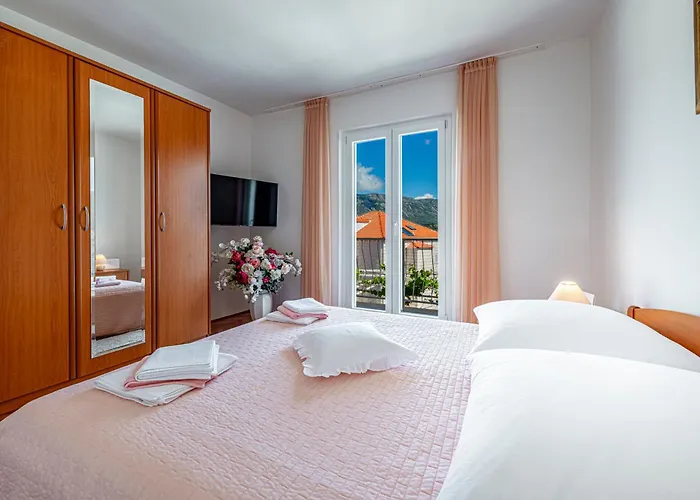 Apartment Seaview Marija